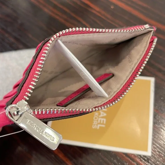 MICHAEL KORS
Jet Set Travel Medium Top Zip Leather Card Case Wallet 
Dragonfruit - Picture 14 of 16